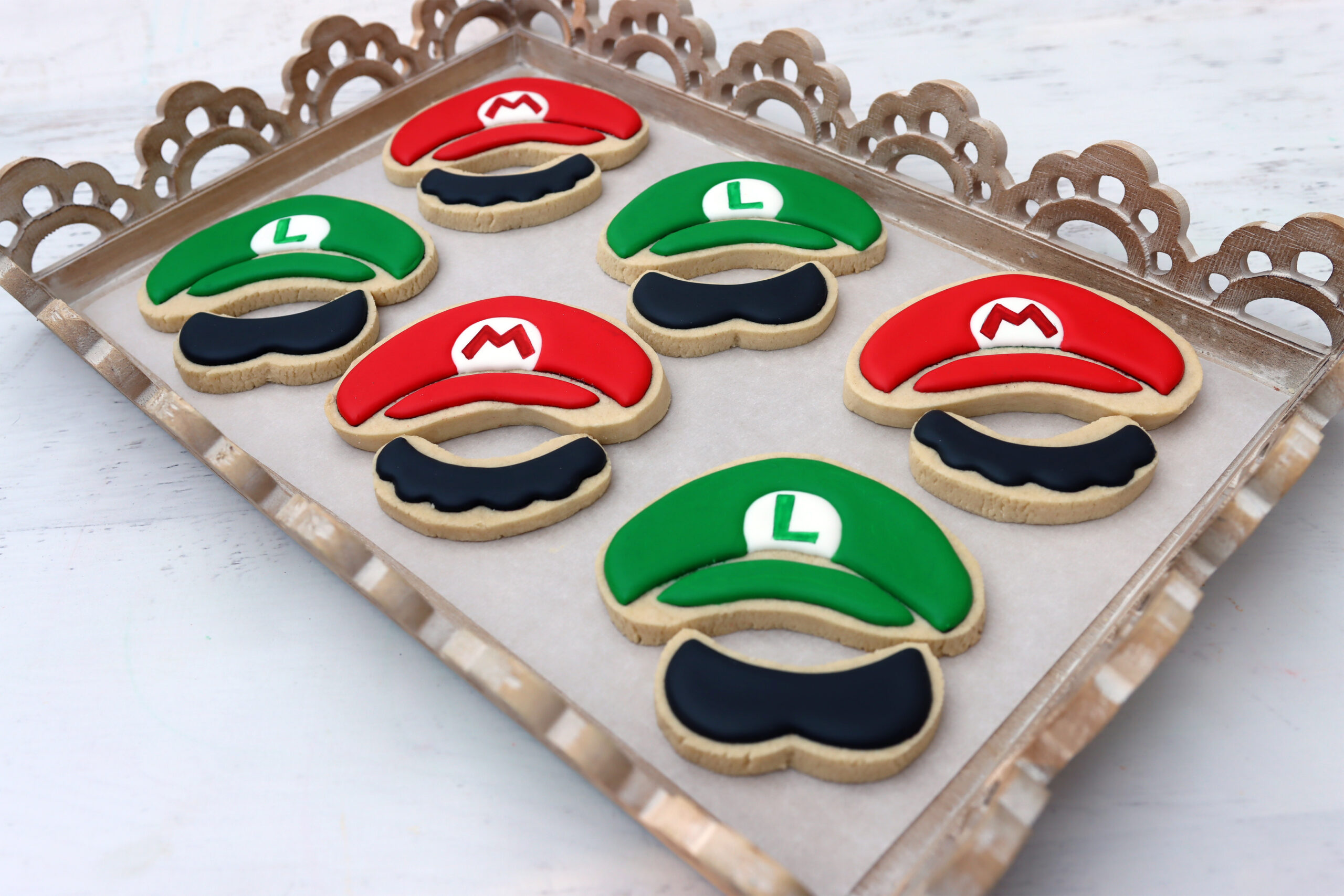 Coolest DIY Super Mario Brother Cakes